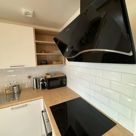 Le Petit Nid De - Parking Prive Apartment *