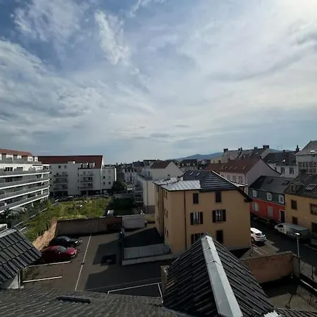 Le Petit Nid De - Parking Prive コルマール